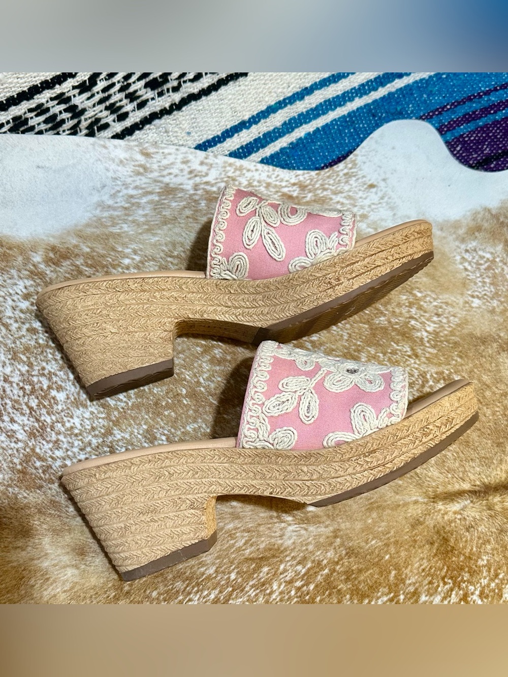 Cliffs by WHITE MOUNTAIN Light Pink Embroidered Slip-On Clog
